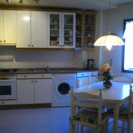 Acogedora Habitacion Doble Junto A Paseos & Parques 圣地亚哥－德孔波斯特拉 外观 照片